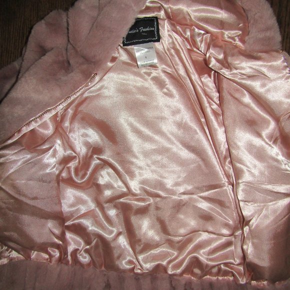 Girls mauve pink plush faux fur hooded winter jacket size 4 - Picture 2 of 3